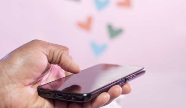 Long-distance Morning Texts for Him